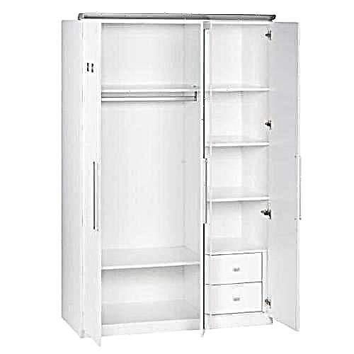 Small cupboard for a small bedroom: coupe photo
