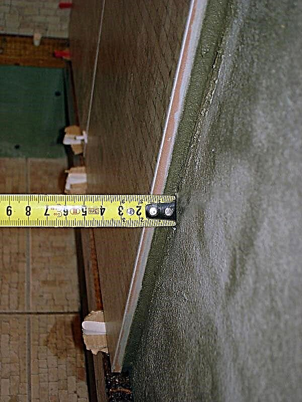 10 мм по высоте. Толщина слоя плиточного клея для керамогранита на стену. Толщина плиточного клея для керамогранита 9 мм на пол. Толщина клея для плитки 10 мм. Толщина плиточного клея 30 мм.