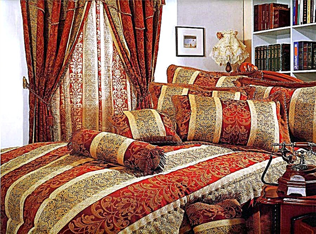 Oriental style bedroom